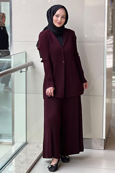 Ghisa Pleated Jacket and Pants Set