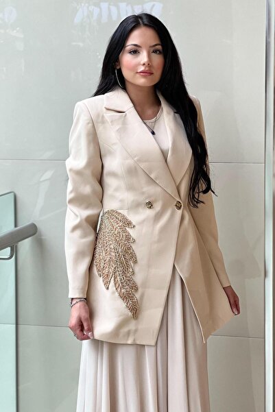 White Corner 3-Piece Set with Jacket, Embroidered Underwear and Skirt