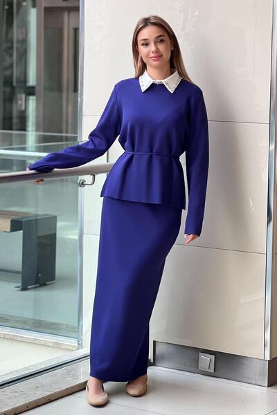 Ghisa Knitwear Tunic Skirt Set with Stone Collar