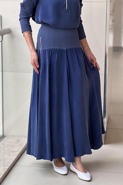 MISS DALIDA Missdalida Side Zipper Flared Skirt