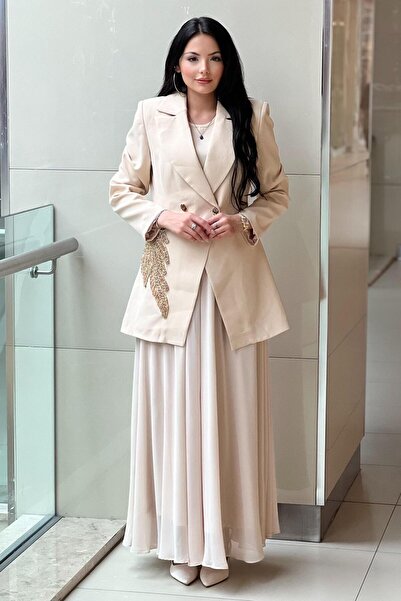 White Corner 3-Piece Set with Jacket, Embroidered Underwear and Skirt