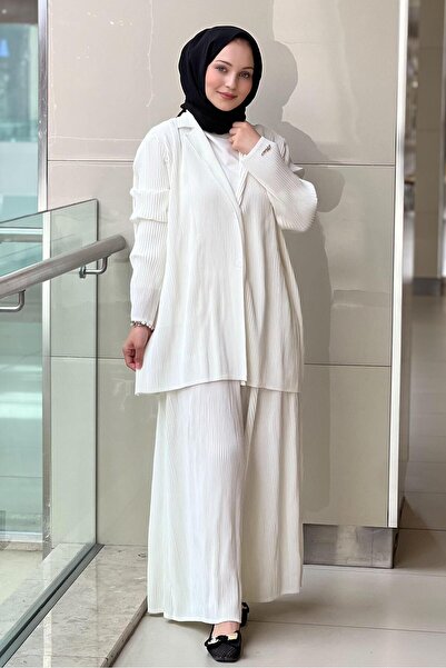 Ghisa Pleated Jacket and Pants Set