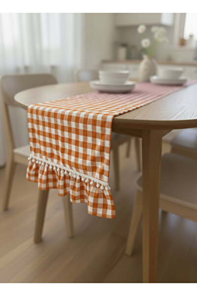 LILYUM Ucu Fırfır ve Ponpon Detaylı Pötikare Runner 40x110 cm