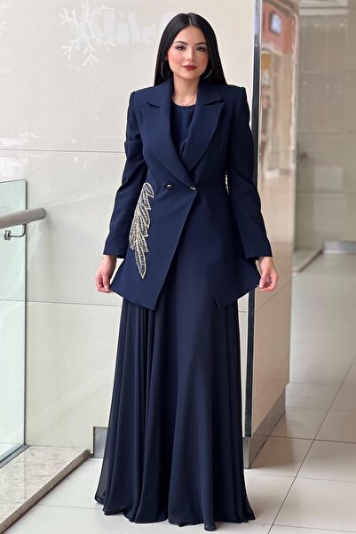 White Corner 3-Piece Set with Jacket, Embroidered Underwear and Skirt