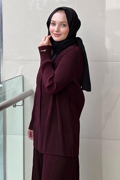 Ghisa Pleated Jacket and Pants Set