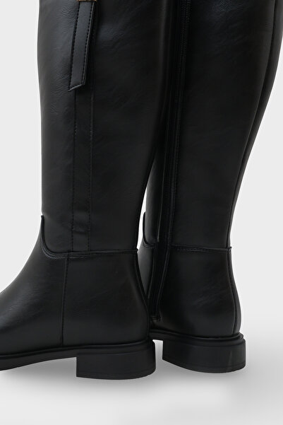 Capone Outfitters Γυναικείες μπότες Roberta με μεταλλική πόρπη