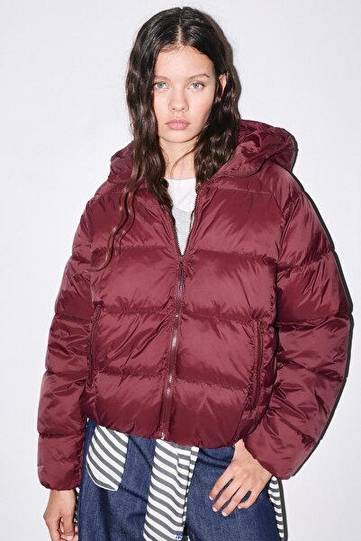 Pull & Bear Kapüşonlu şişme mont