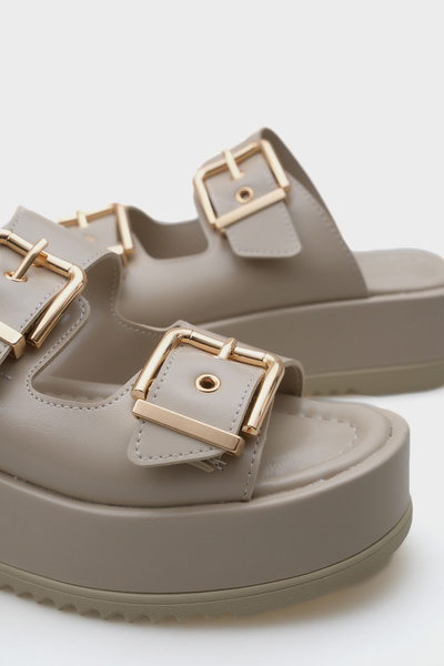 Capone Outfitters Marley Double Buckle Wedge Heeled Women's Slippers