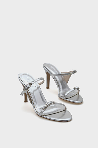 Capone Outfitters Γυναικείες κομψές παντόφλες Lucky Heeled Double Banded Metallic