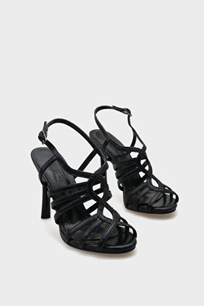 Capone Outfitters صنادل إيلينا النسائية