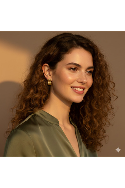 Store Gold Color Stainless Anti-Tarnish Stylish Earrings