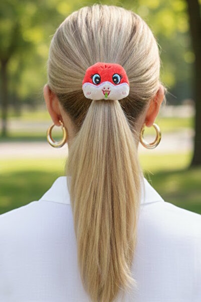 CAŞ DEKORASYON مشبك على شكل توتة من القطيفة باللون الأحمر على شكل دمية دب