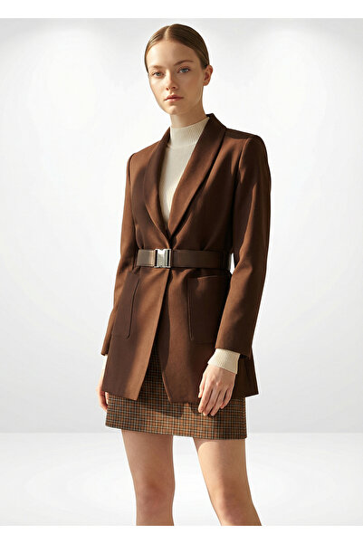 Exquise Woven Regular Jacket with Belted Pockets