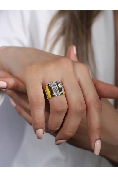 SUNSHINE 925 Ayar Gold Kaplamalı Beyaz Taşlı Harfi Pırlanta Işçilik Gümüş Yüzük