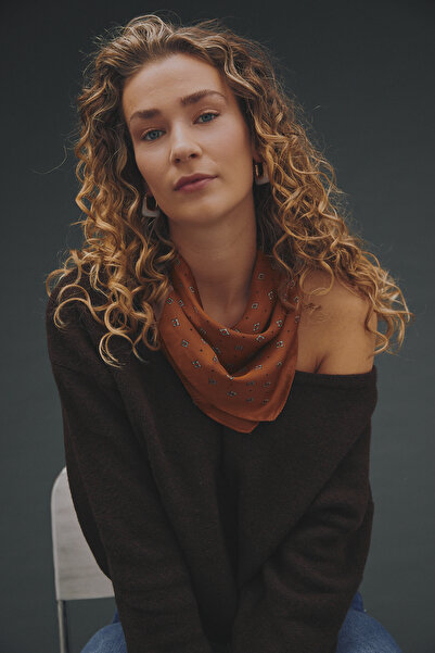 AKSWSUAR Desenli Fular 70*70 cm