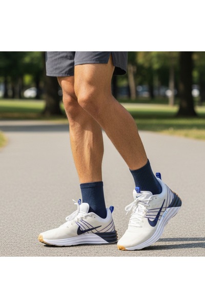 Nike Pantofi sport pentru bărbați Lunar Roam