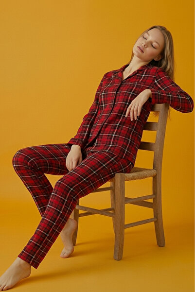 Farya Home Christmas Cotton Suede New Year Themed Plaid Pajama Set