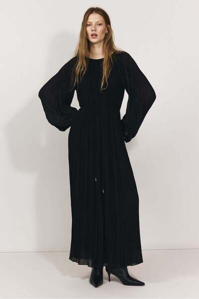 H&M Long plissé dress