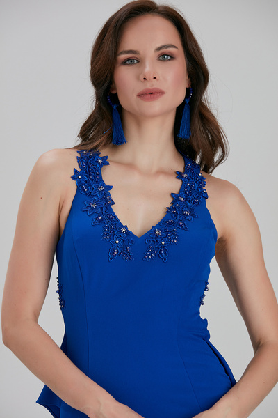 Neva Style Βραδινό φόρεμα με λεπτομέρεια λουλουδιών Sax Blue 6419SX