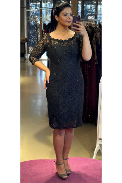 Abiyeniall Siyah Kısa Kollu Dantel Detaylı Düz Kesim Simli Kumaş Kısa Abiye E...