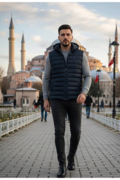 YusGos Men's Waterproof Zippered Pocket Hooded High Quality Large Size Inflatable Padded Vest