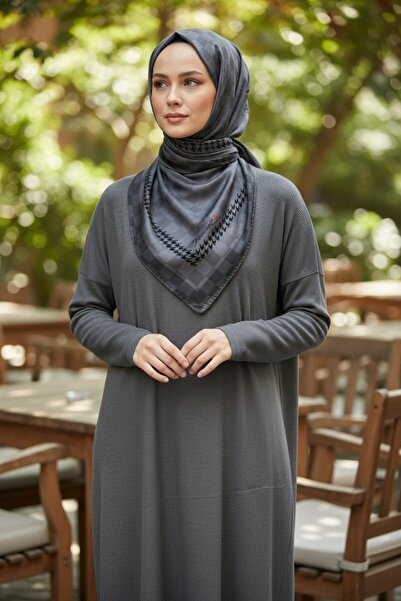 Onur Eșarfă - Pyramid Brand Checkers Pattern Eșarfă moale Țesătură de calitate Culori vibrante Produs de modă