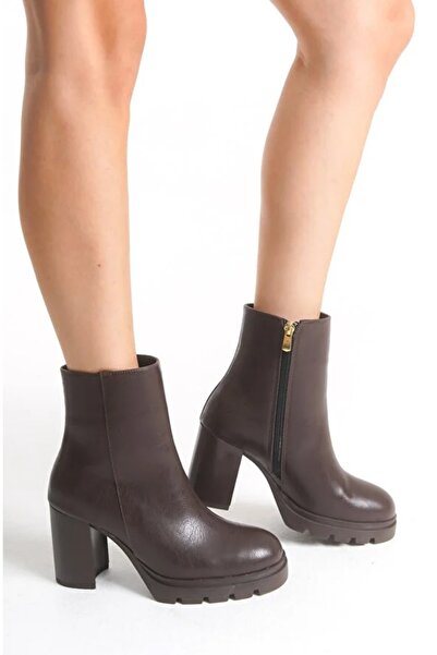 KCMN Feles Thick Heeled Oval Toe Women's Boots Brown