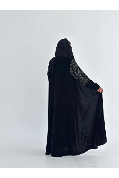 AYA mw1836 عباية مخمل كم تطريز