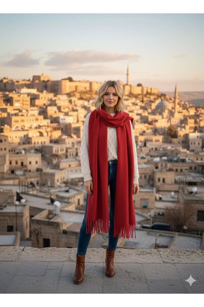 la_hatun Red Long Thick Tassels Useful for Cold Weather