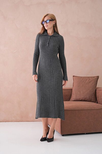 Park Karon Γυναικείο φόρεμα πλεκτό με λεπτομέρεια με κουμπιά με λαιμόκοψη πόλο, μαλακή υφή κοτλέ