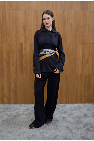 Birgül Bektaş Cămașă neagră cu nervuri