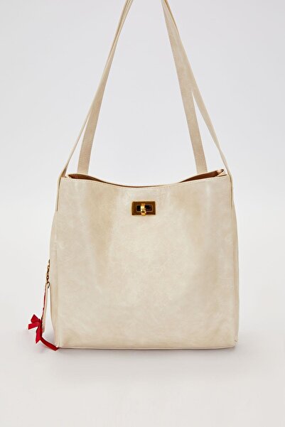 Levidor Mink knit accessory detailed shoulder bag