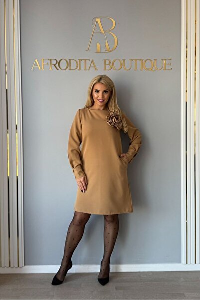 Afrodita Boutique Elyon dress