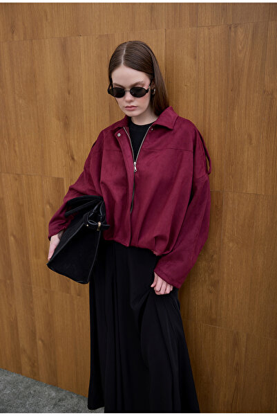 Birgül Bektaş Μπορντό σουέντ παλτό με λεπτομέρεια με πατέντα στο μπροστινό μέρος