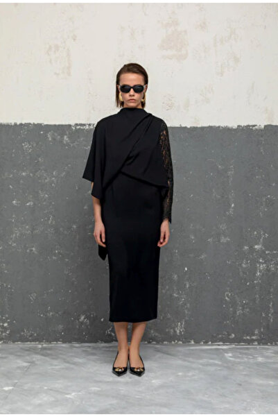 KAMEYA Midi Black Dress with Lace Sleeve Detail