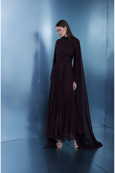 Birgül Bektaş Βραδινό φόρεμα με μανδύα Luna σε καφέ πικρό χρώμα