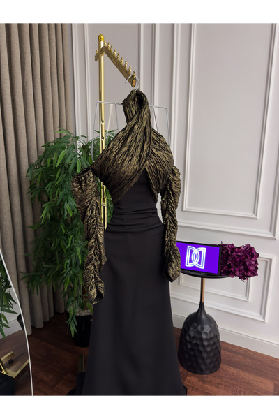 Generic Luxury Barbie evening dress in black and metallic gold - sparkly puff sleeves with an off-the-shoulder design