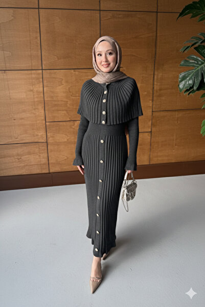 Ulugöl Tekstil Button Detailed Cape Dress