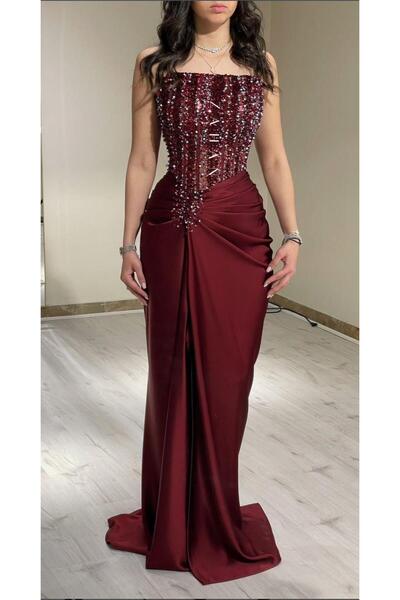 Generic Luxurious stretch taffeta evening dress with hand-beaded embroidery - strapless design with side draping - in an elegant burgundy color