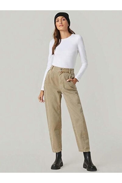 Butik Γυναικείο μαύρο κορμάκι με μακρυμάνικο λαιμόκοψη Lycra