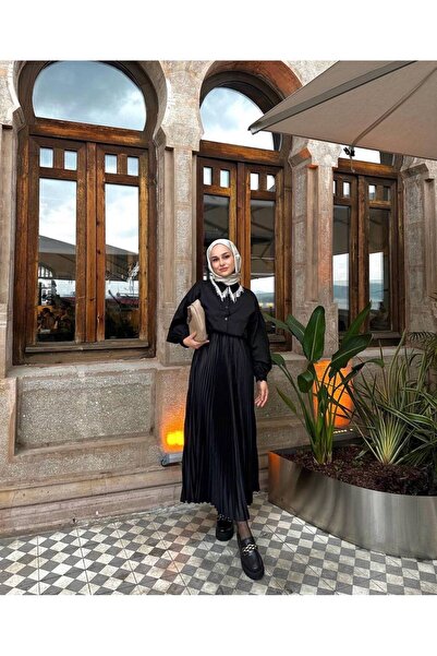 Blue Morpho Leather-Look Buy Elastic Unlined Long Pleated Skirt