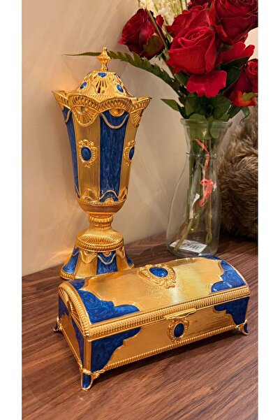 ALMASA Luxury incense burner with a square box of heavenly oud.