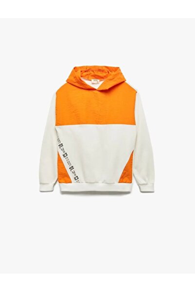 Koton Farbblockierendes Oversize-Sweatshirt mit Kapuze und langen Ärmeln