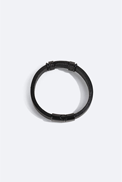 Avva Men's Black Leather Bracelet B009600