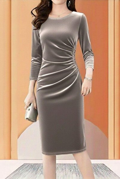 Mossta Μίντι βελούδινο φόρεμα με μακρυμάνικο πέτρινο στολισμό - Καφέ