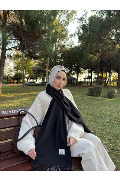 Mooncorn Black Wool Scarf