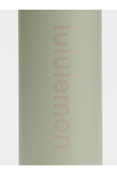 lululemon Stainless steel sports vacuum insulated water bottle, with a capacity of 710 milliliters