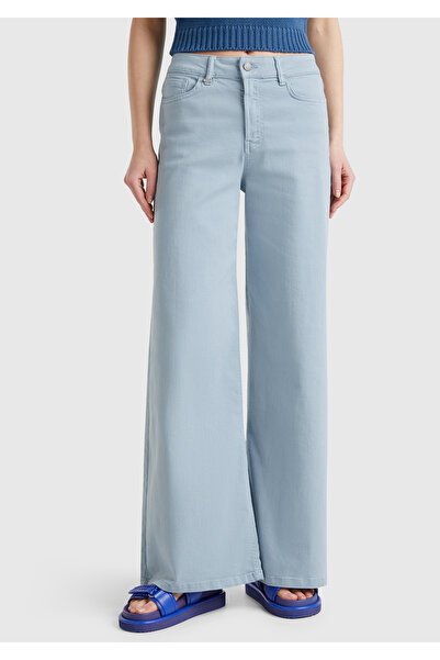 United Colors of Benetton Women's light blue stretch cotton relaxed fit pants with logo label on back