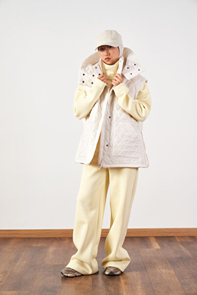 Mevra Φουσκωτό γυναικείο γιλέκο εκρού με φαρδιά καπιτονέ εφαρμογή