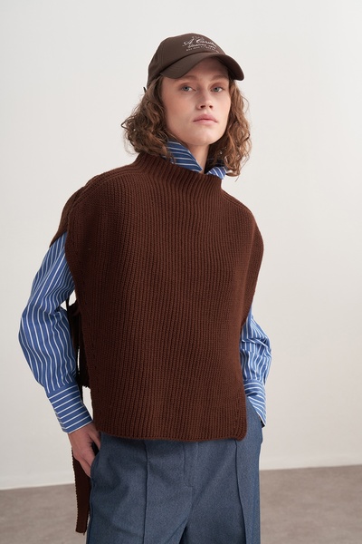 EBU Prive سترة نسائية محبوكة بتفاصيل ربط باللون البني